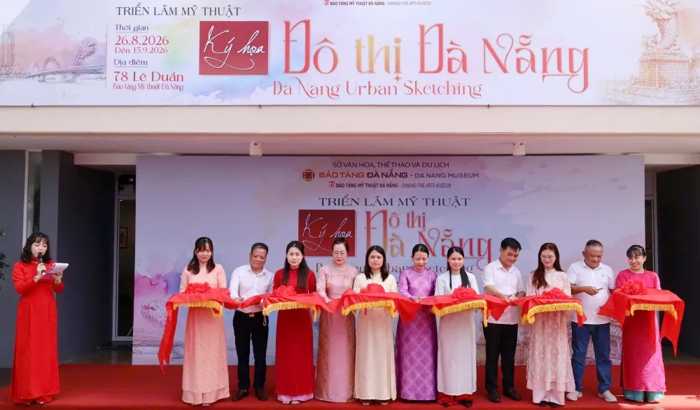 Mở cửa triển lãm “Ký họa đô thị Đà Nẵng”